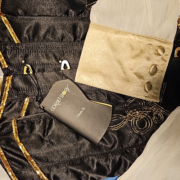 Pirate costume corset - Picture 2 of 5